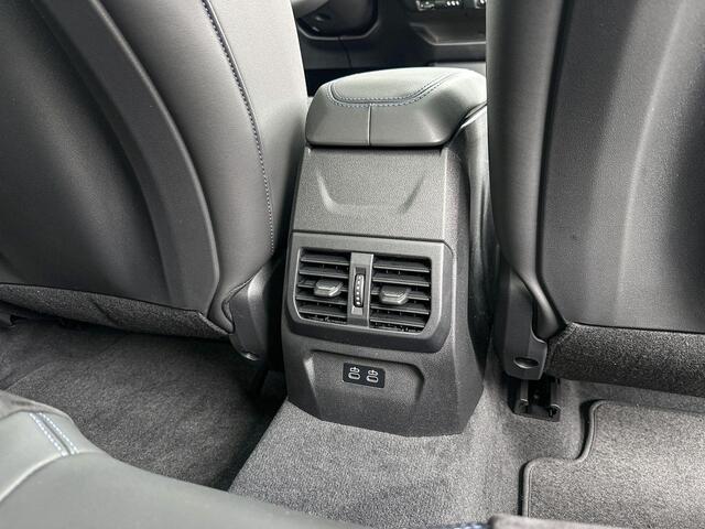 BMW 2-SERIE Gran Coupé 220 M-Sport / 19 inch / Driving Assistant / Camera / Harman Kardon Audio