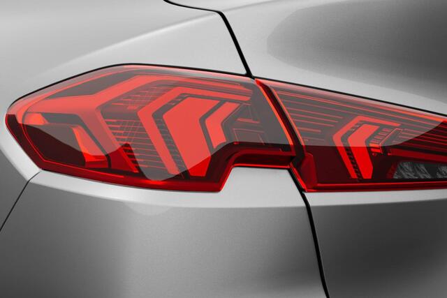 BMW 2-SERIE Gran Coupé 220 | Premium Pack | Driving Assistant Plus | Harman Kardon | Getinte ramen