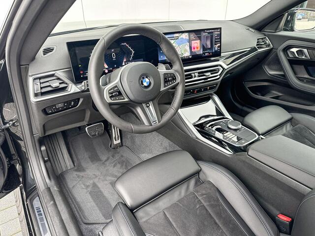 BMW 2-SERIE Coupé 218i | M Sport | Parking Assistant | Getinte Ruiten