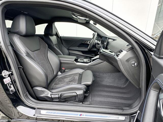 BMW 2-SERIE Coupé 218i | M Sport | Parking Assistant | Getinte Ruiten