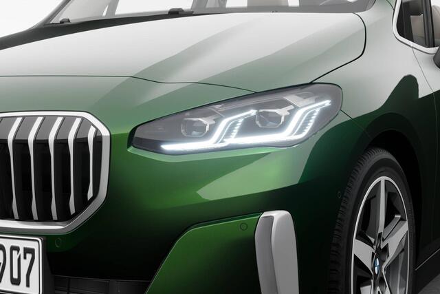 BMW 2-SERIE Active Tourer 218i | Luxury Line | Premium Pack | Glazen Panoramadak