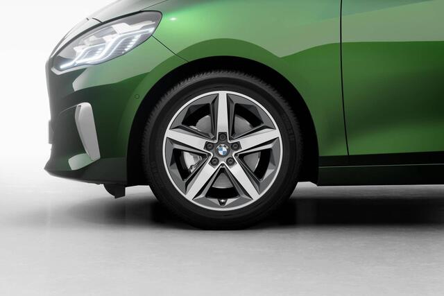 BMW 2-SERIE Active Tourer 218i | Luxury Line | Premium Pack | Glazen Panoramadak