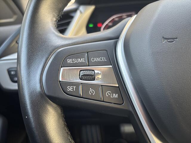 BMW 2-SERIE Gran Coupé 218i Executive | 18 inch BMW M Sport Velgen | LED |