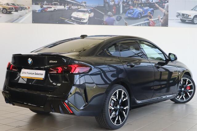 BMW 2-SERIE Gran Coupé 220 M Sportpakket Pro | Premium Pack | Driving Assistant Plus