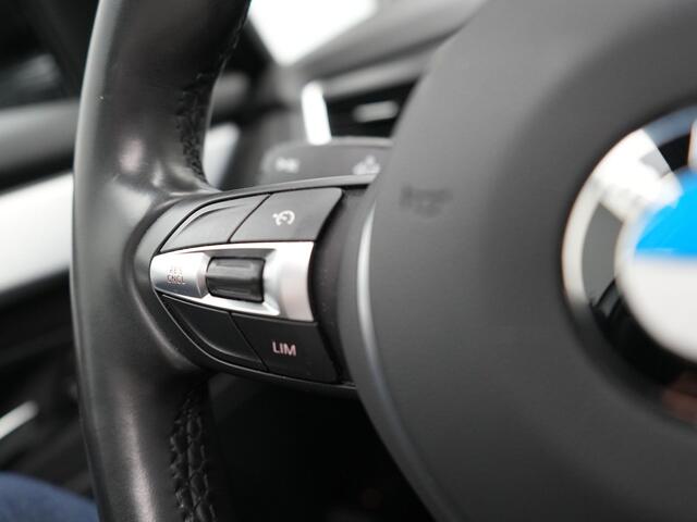 BMW 2-SERIE Active Tourer 225xe iPerformance Sportline Plug In Hybrid 225pk PHEV | Panodak | Sportstoelen Memory | Camera | Stoelverwarming | Navi Full Map | Keyless | LED |