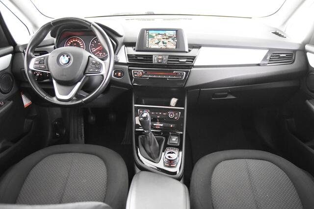 BMW 2-SERIE Active Tourer 220i Centennial Executive XDrive*Navigatie*4x4*