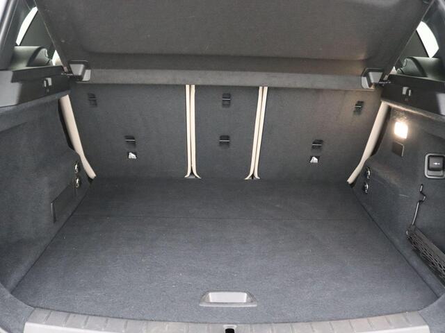 BMW 2-SERIE Active Tourer 225xe iPerformance High Executive 225PK Aut. M Sport, Adaptieve Cruise Controle, Achteruitrijcamera, Elektr. Achterklep, Volleder, Head-Up Display, Achteruitrijcamera, Stoel-Stuurverwarming, 17" LM Velgen