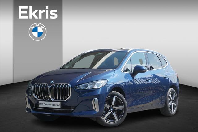 BMW 2-SERIE Active Tourer 220i / Glazen Panoramadak / Driving Assistant / Active Cruise Control / Sportstoelen voor /Trekhaak / 18 inch LMV | Easter