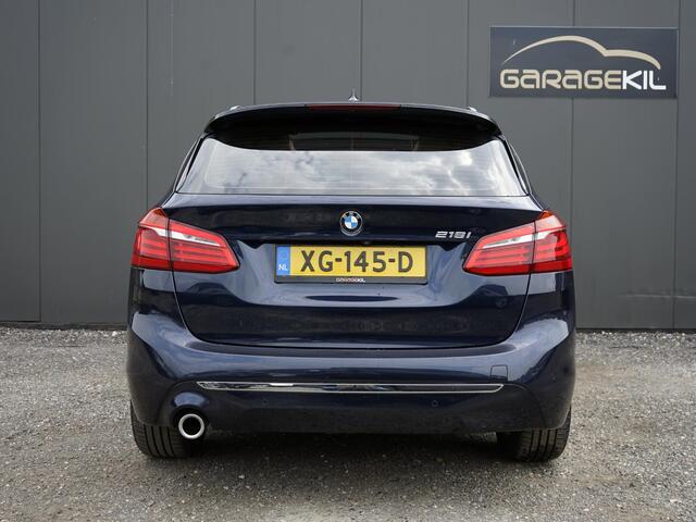 BMW 2-SERIE Active Tourer 218i High Executive Orig.NL / Lederen bekleding / Camera / Pano dak / Navi Prof / Head-Up