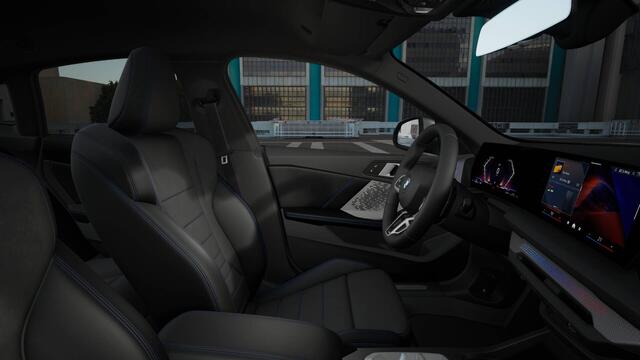 BMW 2-SERIE Gran Coupé 220 M Sport Automaat / Sportstoelen / Achteruitrijcamera / Adaptieve LED / M Adaptief onderstel / Comfort Access / Parking Assistant / Stoelverwarming
