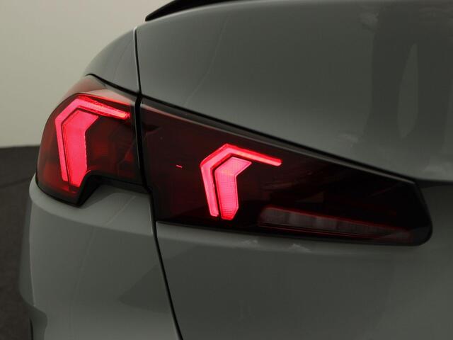 BMW 2-SERIE Gran Coupé 220 M Sportpakket Pro | Premium Pack | Stuurwielrand Verwarmd | Comfort Access | Driving Assistant | Harman Kardon | 18''