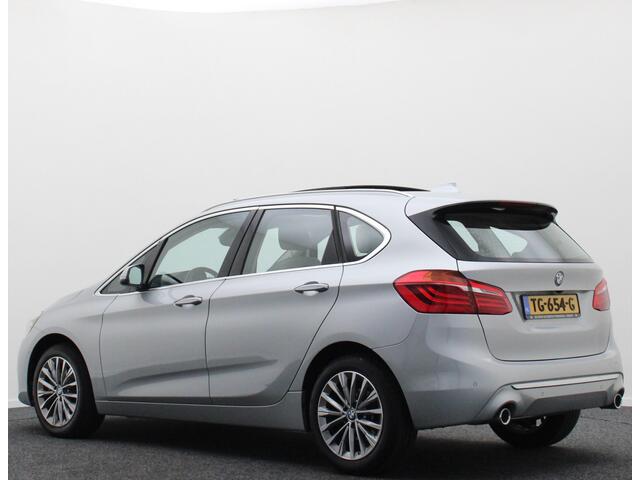 BMW 2-SERIE Active Tourer 220i High Executive