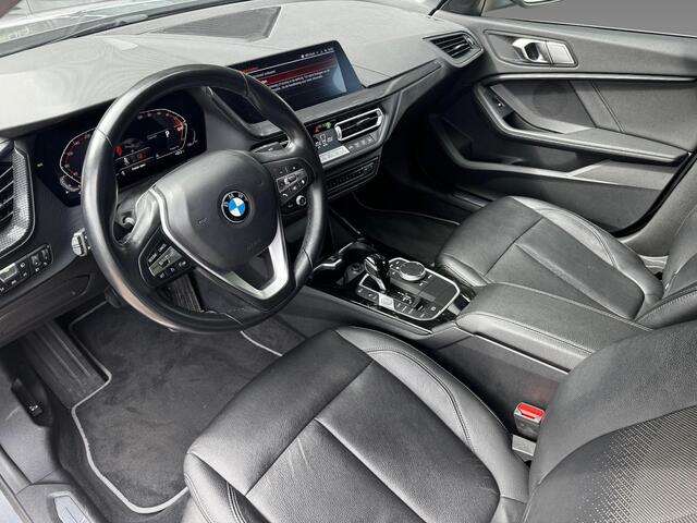 BMW 2-SERIE Gran Coupé 218i High Executive | Parking Pack | HiFi System | Model Luxury Line | Parking Assistant | Achteruitrijcamera