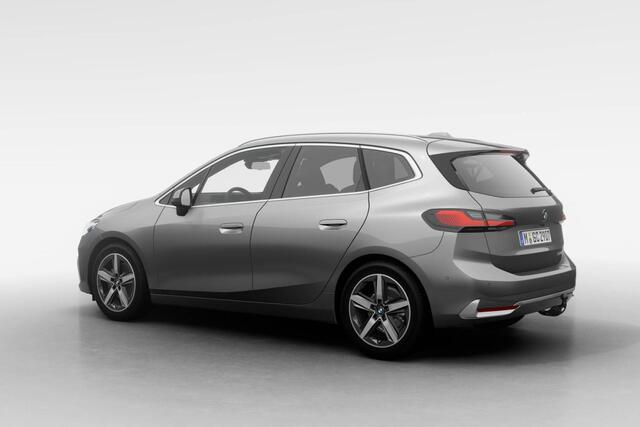 BMW 2-SERIE Active Tourer 220i | Luxury Line | Premium Pack | Travel Pack