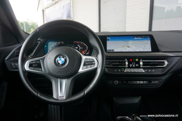 BMW 2-SERIE Gran Coupé 218i Automaat | Carplay | DAB+ | Sportpakket |