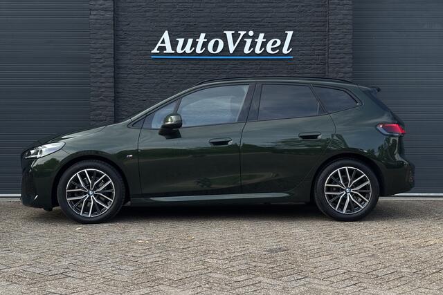 BMW 2-SERIE Active Tourer 218i M-Sport | Trekhaak | Sportstoelen | Adaptive Cruise | Adaptief M-onderstel