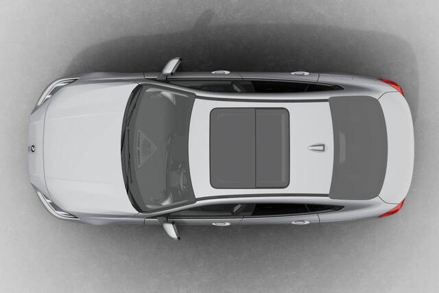 BMW 2-SERIE Gran Coupé 220 M Sport Design Edition | Glazen Panoramadak | Extra getint glas | Harman Kardon