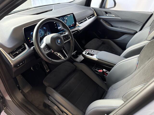 BMW 2-SERIE Active Tourer ? 230E ? XDRIVE 326PK M SPORT LED ELEK.KLEP CAMERA TREKHAAK 05/2024 AWD 4X4 4WD M-Sportpakket PHEV