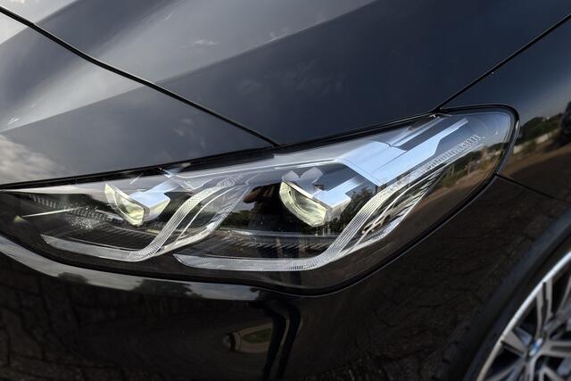BMW 2-SERIE Active Tourer 218i | Harman Kardon | Head-up | Camera | Trekhaak | Comfort Access