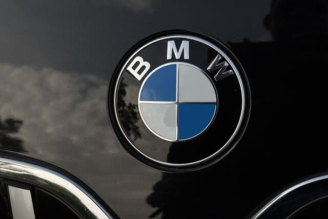 BMW 2-SERIE Active Tourer 218i | Harman Kardon | Head-up | Camera | Trekhaak | Comfort Access