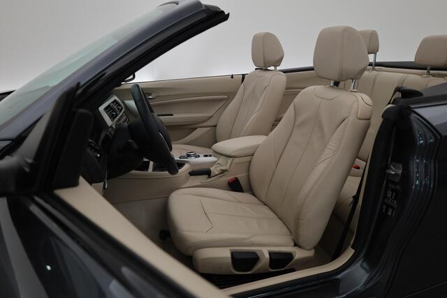 BMW 2-SERIE Cabrio 220d | Leder | Stoelverw. | Navi | LED | PDC | Cruise