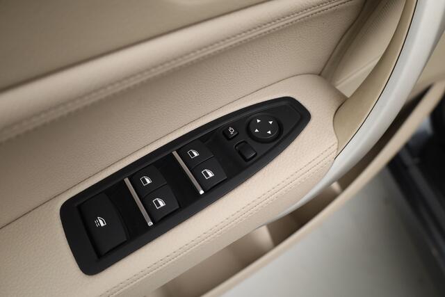 BMW 2-SERIE Cabrio 220d | Leder | Stoelverw. | Navi | LED | PDC | Cruise