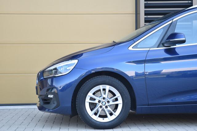BMW 2-SERIE Active Tourer 218i Executive Edition * Head-up * Sportline uitvoering * LED * Facelift *