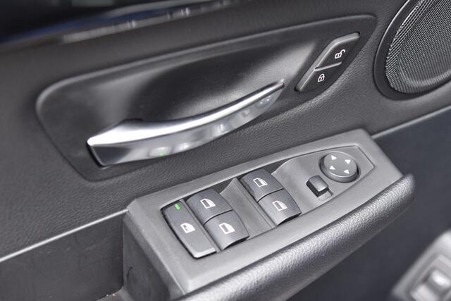 BMW 2-SERIE Active Tourer 218i Executive Edition * Head-up * Sportline uitvoering * LED * Facelift *