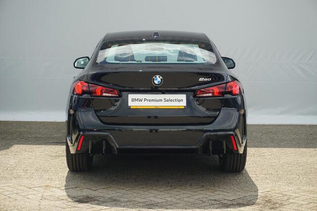 BMW 2-SERIE Gran Coupé 220 M Sportpakket 19'' / Harman Kardon / Comfort Access / Driving Assistant Plus