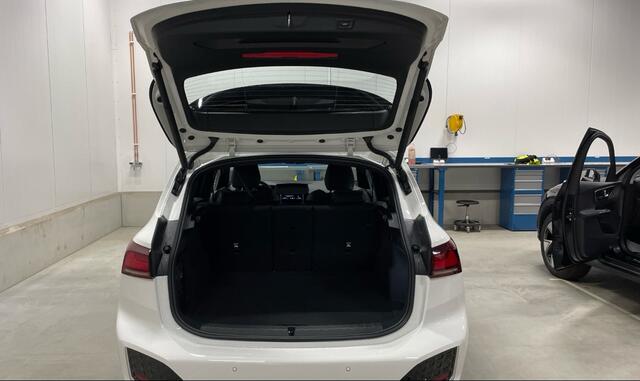 BMW 2-SERIE Active Tourer 225e xDrive M Sport Alcanatra/Leder/Stoelverwarming/Camera.