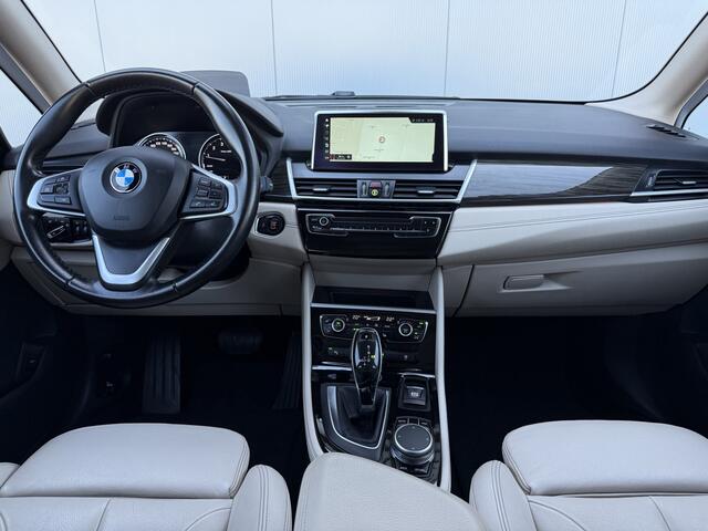 BMW 2-SERIE Active Tourer 220i High Executive Launch Edition Automaat