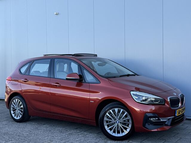 BMW 2-SERIE Active Tourer 220i High Executive Launch Edition Automaat