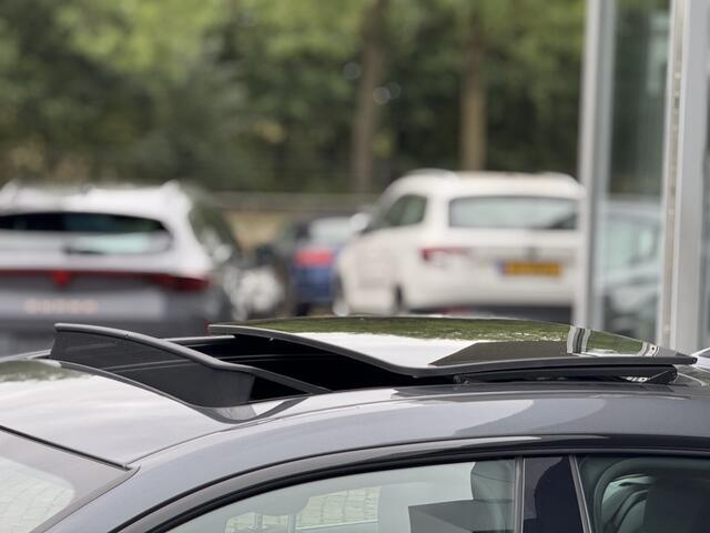 BMW 2-SERIE Gran Coupé 218i High Executive | Pano | Keyless | Leer