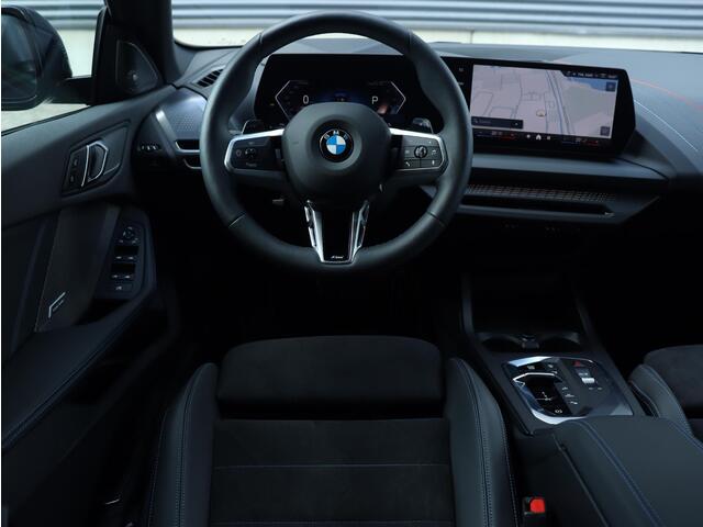 BMW 2-SERIE Gran Coupé 220 | M Sportpakket Pro | Innovation Pack | Panodak | Harman Kardon | Head-Up | Getint Glas | Driving Assistant | 19'' LMV