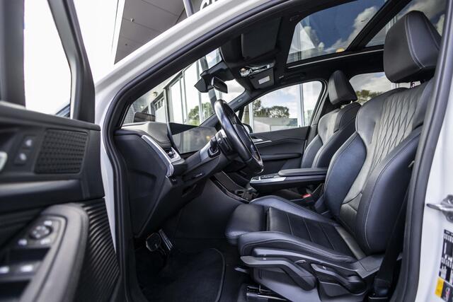 BMW 2-SERIE Active Tourer 225e xDrive | M-Sport | Pano | Head-up | 19"