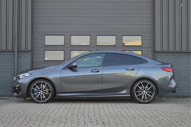 BMW 2-SERIE Gran Coupé 218i High Executive | M-PAKKET | CARPLAY | LED | HIFI |