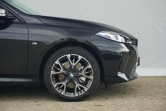 BMW 2-SERIE Gran Coupé 220 M Sport Design 18'' / Stuurwielrand verwarmd / Comfort Access / Driving Assistant