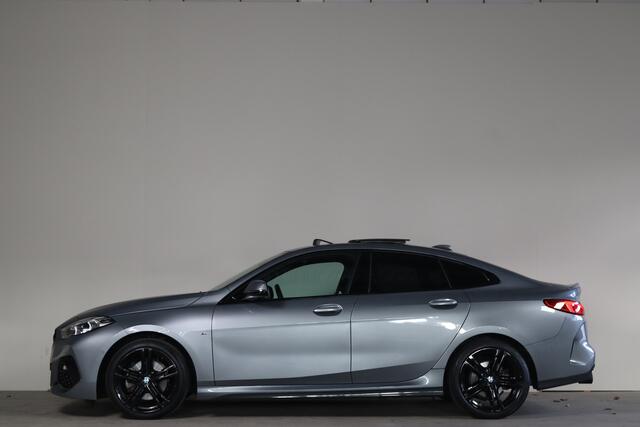 BMW 2-SERIE Gran Coupé 218i Introduction Edition NL-Auto!! Panoramadak I Apple Car-Play