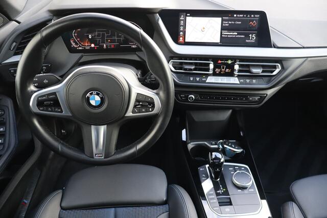 BMW 2-SERIE Gran Coupé 218i Introduction Edition NL-Auto!! Panoramadak I Apple Car-Play