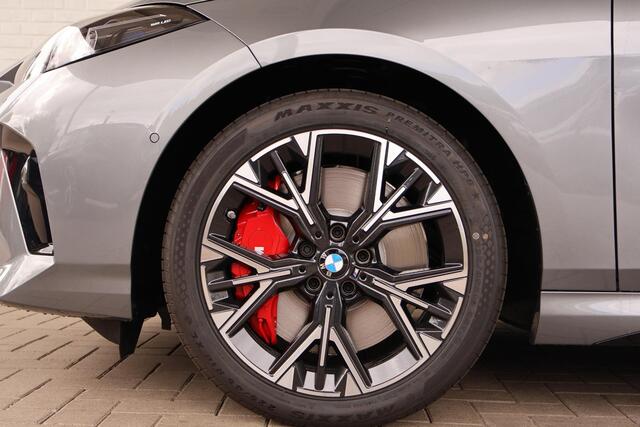 BMW 2-SERIE Gran Coupé 220 M Sport Design Edition | Voorstoelen Verwarmd | Stuurwiel Verwarmd | Achteruitrij Camera