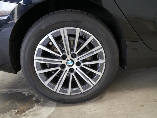 BMW 2-SERIE Active Tourer 218i Luxury | Panorama | Memory | Driving Assistant Plus | Leder | Harman Kardon