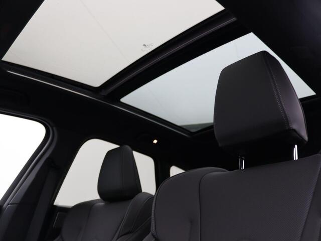 BMW 2-SERIE Active Tourer 225e xDrive M Sportpakket | Premium Pack | Comfort Pack | Travel Pack | Stuurwielrand Verwarmd | Trekhaak | Panoramadak | Elektrisch Verstelbare Sportstoelen | Driving Assistant Plus | Harman Kardon | 18''