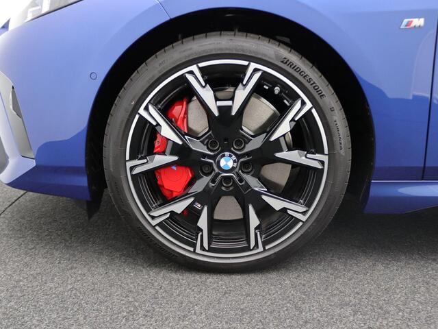 BMW 2-SERIE Gran Coupé 220 M Sportpakket Pro | Premium Pack | Stuurwielrand Verwarmd | Comfort Access | Achteruitrijcamera | 19''