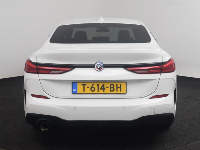 BMW 2-SERIE 218i Introduction Edition | M-Sport o Live Cockpit o CarPlay