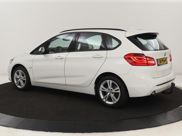 BMW 2-SERIE Active Tourer 220i High Executive