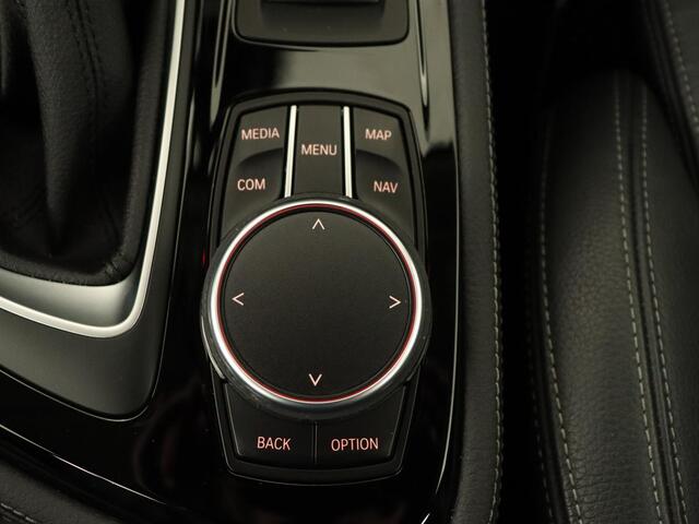 BMW 2-SERIE Active Tourer 220i High Executive