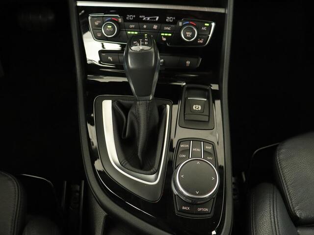 BMW 2-SERIE Active Tourer 218i Corporate Lease High Executive | Leder | Cruise Control | Stoelverwarming | Head-up | Elektrische achterklep | Xenon