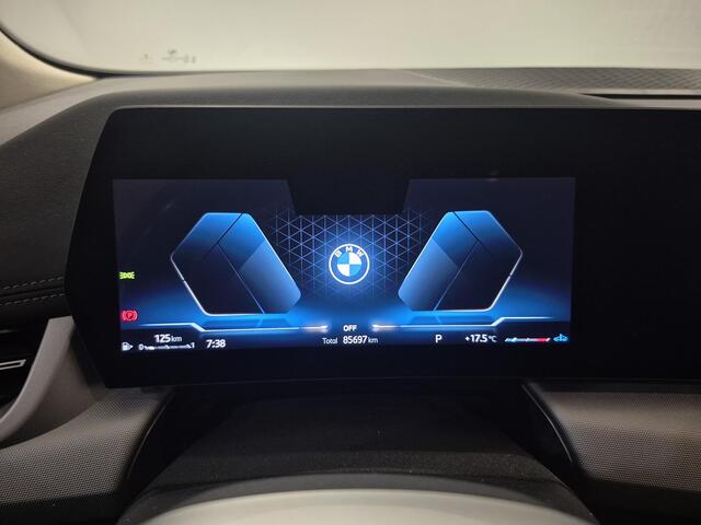 BMW 2-SERIE Active Tourer 218i | Wegklapbare trekhaak | Harman/ Kardon Audio