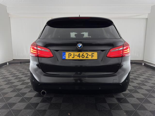 BMW 2-SERIE Active Tourer 225xe iPerformance Executive Aut. *LUXURY-LEATHER | FULL-LED | NAVI-FULLMAP | PRIVACY-GLASS | ECC | PDC | CRUISE | 17''ALU*