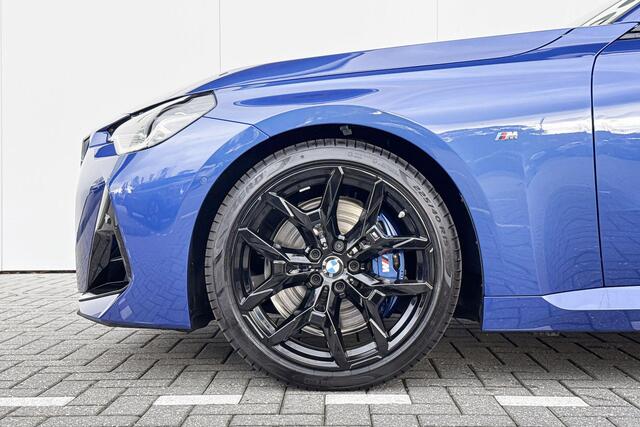 BMW 2-SERIE Coupé 220i | M Sport Pro | Premium Pack | M Sportstoelen